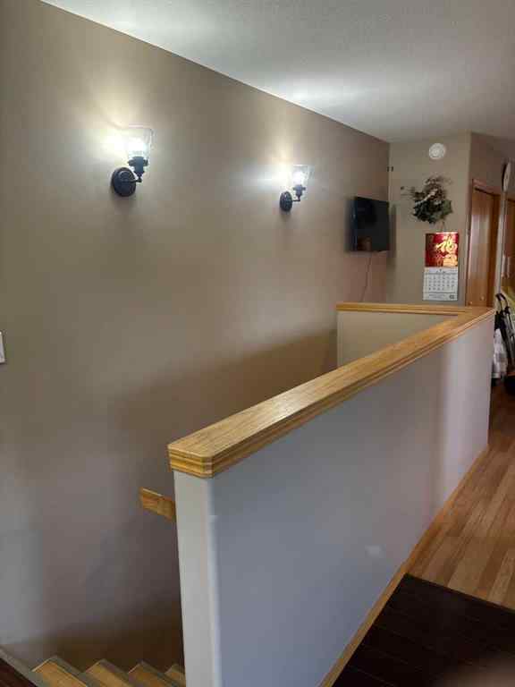 MLS® A2243528 - 625 Lancaster Drive  in Lonsdale Red Deer, Residential