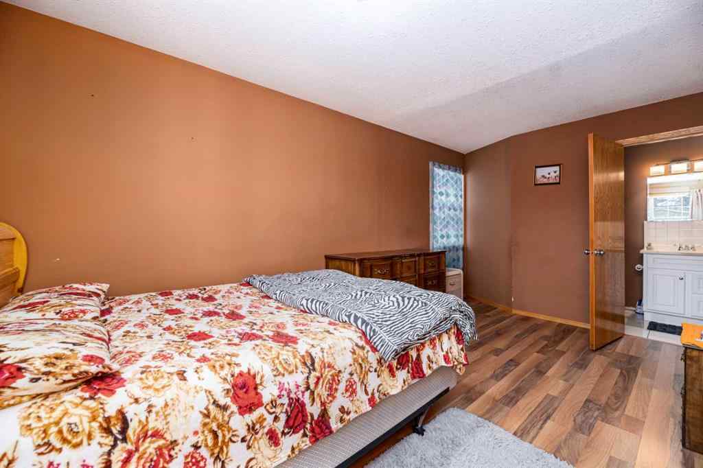 MLS® A2243528 - 625 Lancaster Drive  in Lonsdale Red Deer, Residential