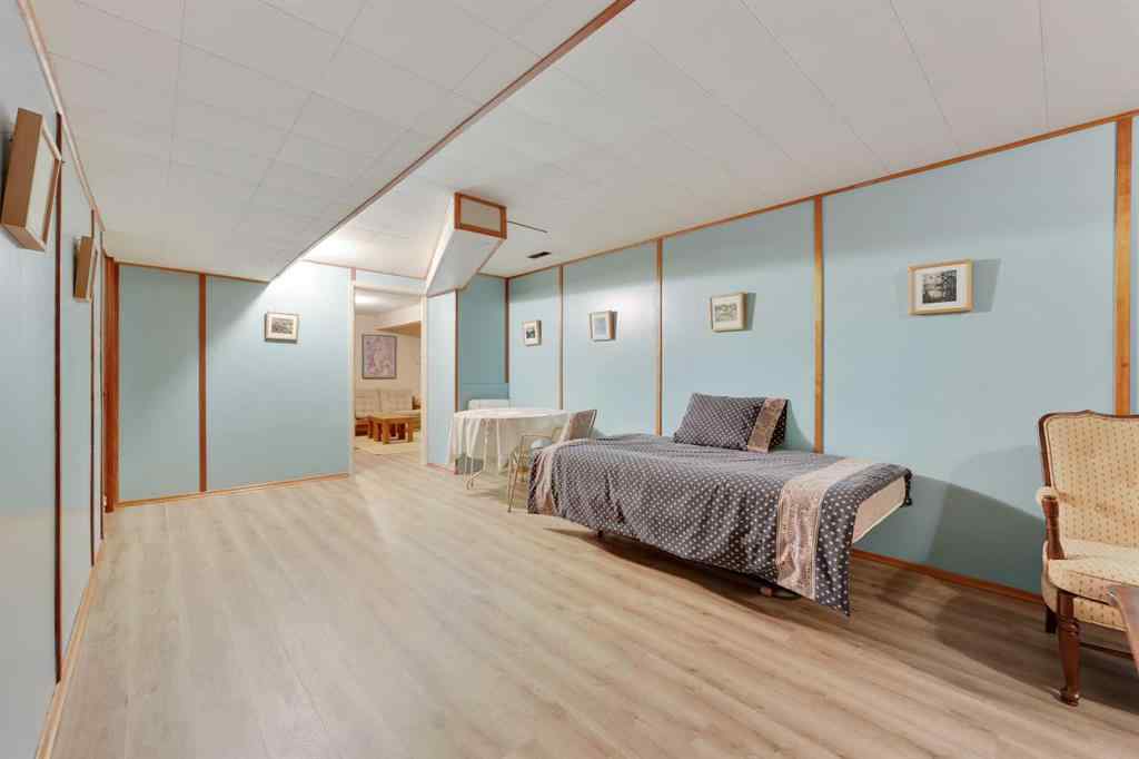 MLS® A2243538 - 10 Glamorgan Drive SW in Glamorgan Calgary, Residential