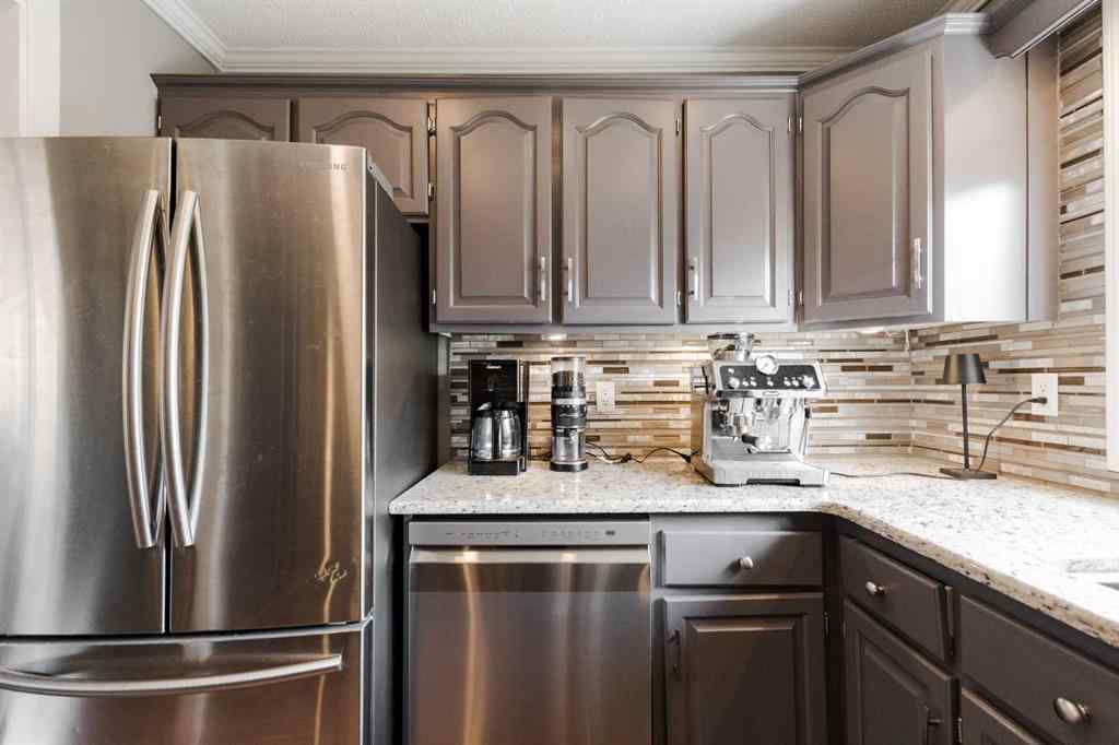 MLS® A2243543 - 609 Timberline Drive  in Thickwood Fort McMurray, Residential