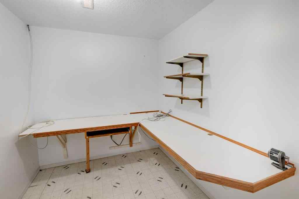 MLS® A2243544 - 328 Maple Tree Way  in Maplewood Strathmore, Residential