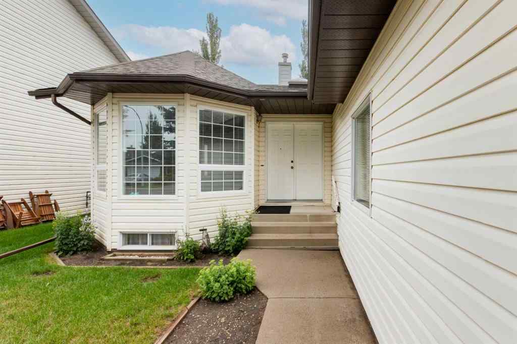 MLS® A2243544 - 328 Maple Tree Way  in Maplewood Strathmore, Residential