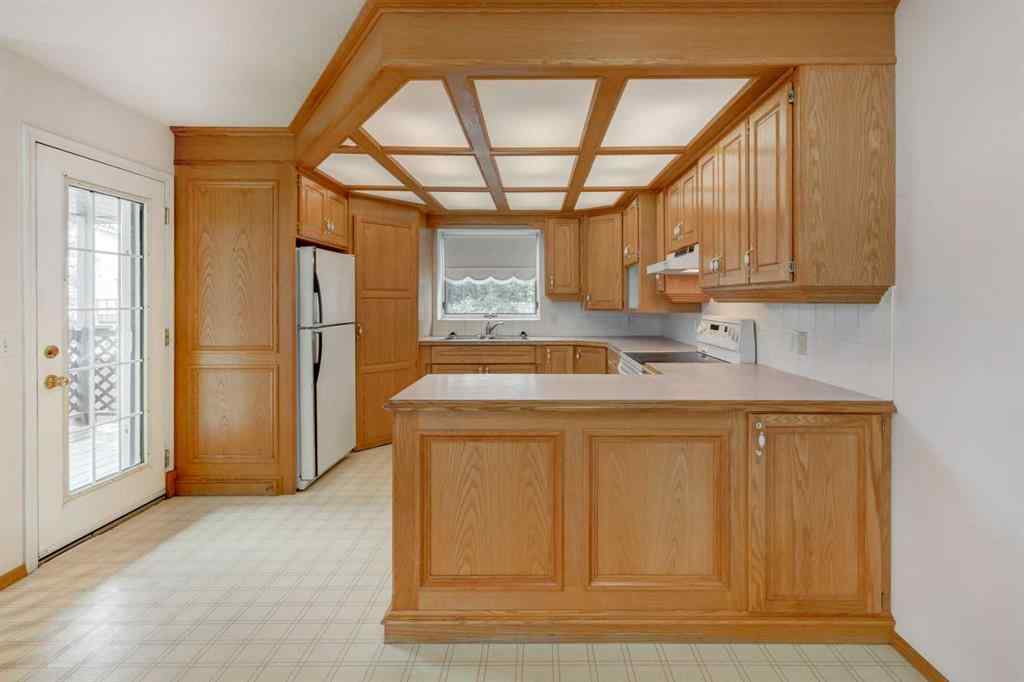 MLS® A2243544 - 328 Maple Tree Way  in Maplewood Strathmore, Residential