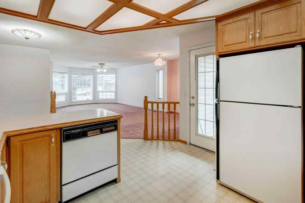 MLS® A2243544 - 328 Maple Tree Way  in Maplewood Strathmore, Residential