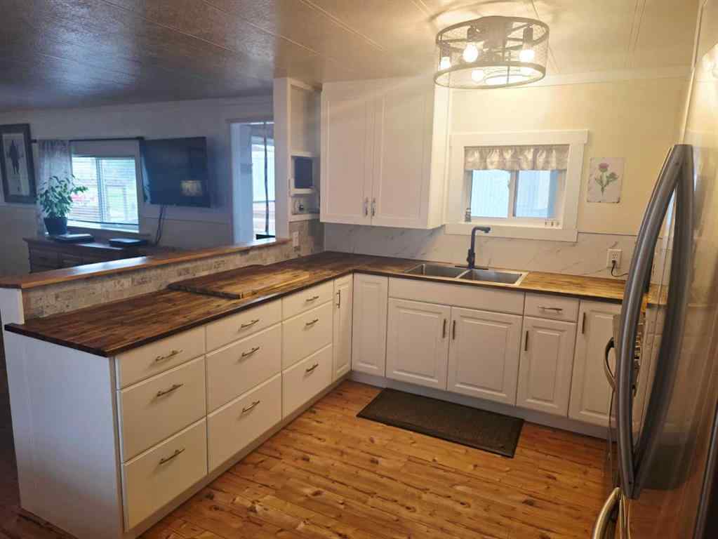 MLS® A2243549 - Unit #1 110 22 Highway  in NONE Cremona, Mobile