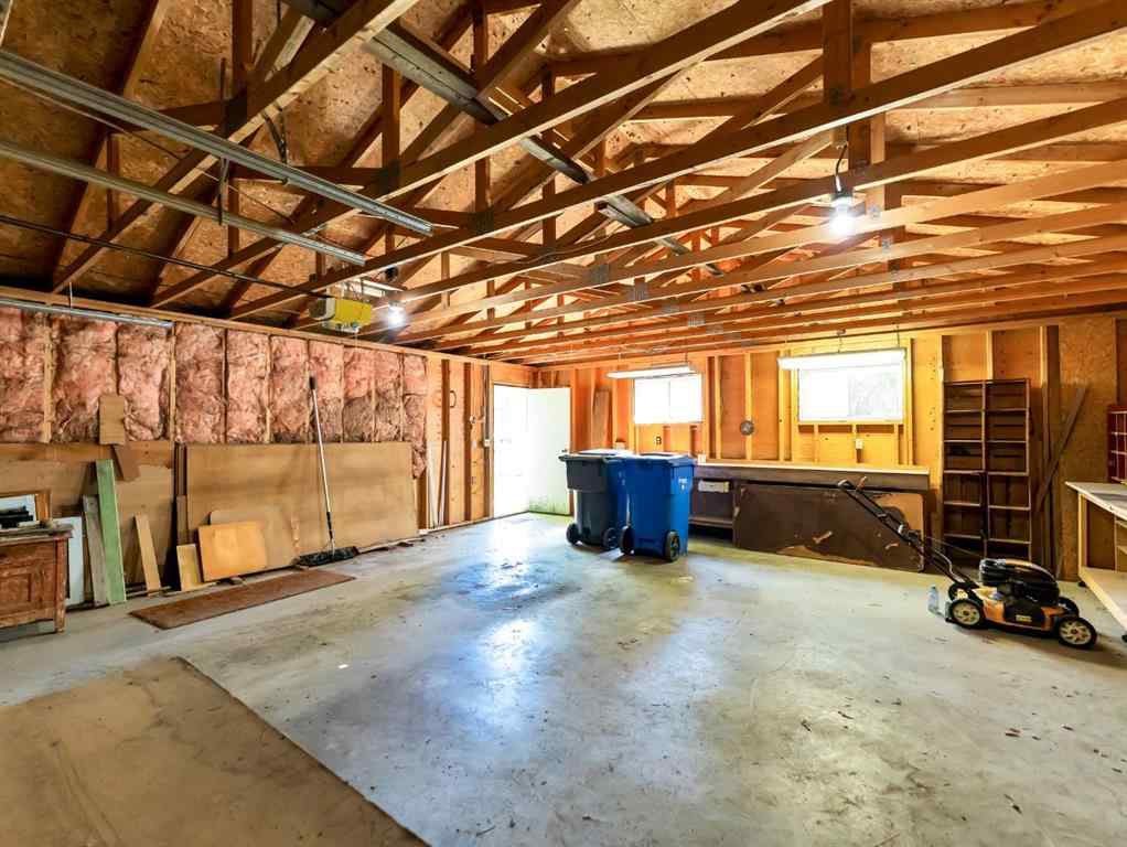 MLS® A2243552 - 1054 Yuill Street SE in River Flats Medicine Hat, Residential