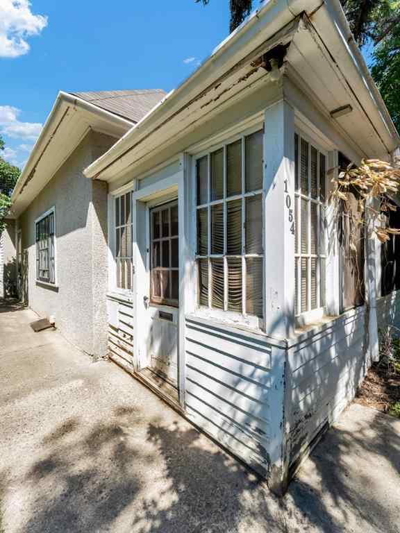 MLS® A2243552 - 1054 Yuill Street SE in River Flats Medicine Hat, Residential