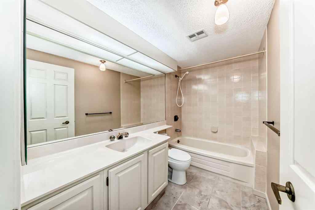 MLS® A2243556 - 22 Wood Crescent SW in Woodlands Calgary, Residential