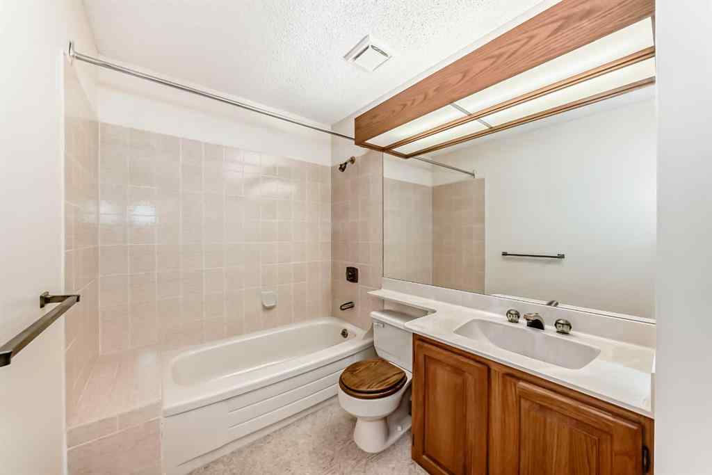 MLS® A2243556 - 22 Wood Crescent SW in Woodlands Calgary, Residential
