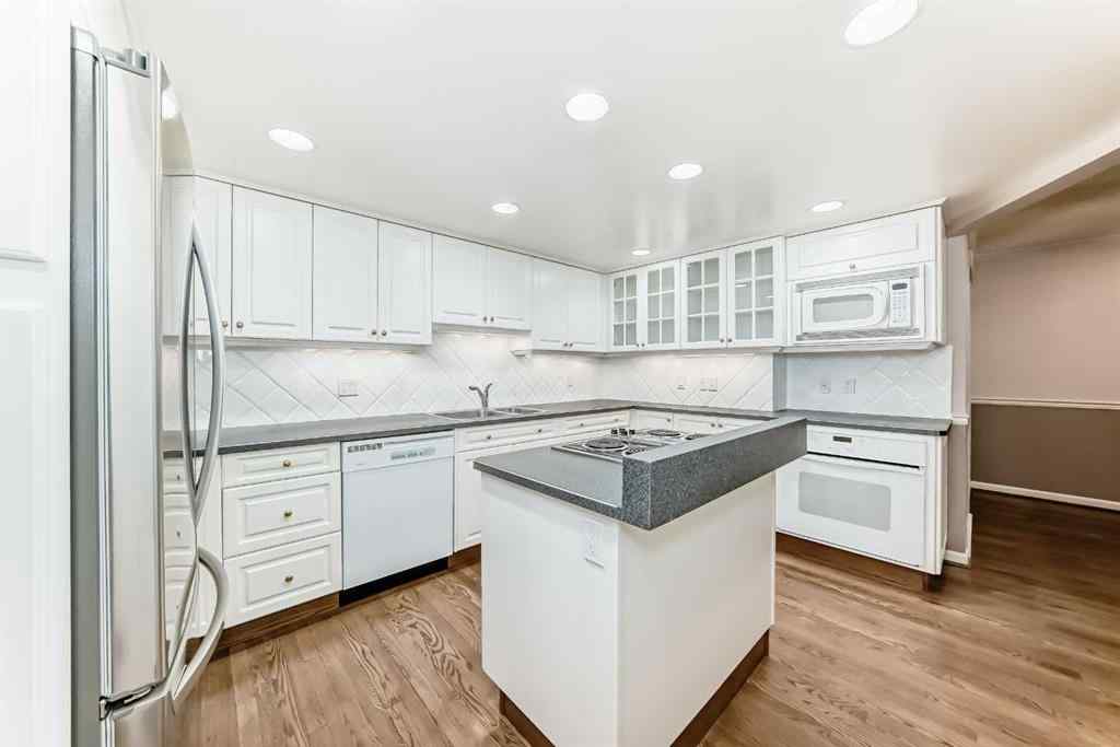 MLS® A2243556 - 22 Wood Crescent SW in Woodlands Calgary, Residential