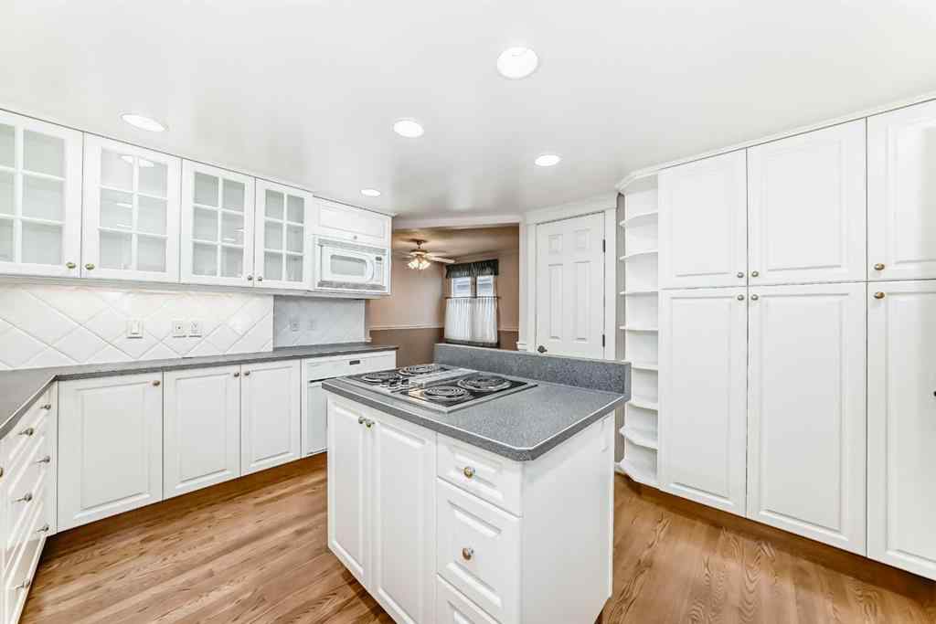 MLS® A2243556 - 22 Wood Crescent SW in Woodlands Calgary, Residential