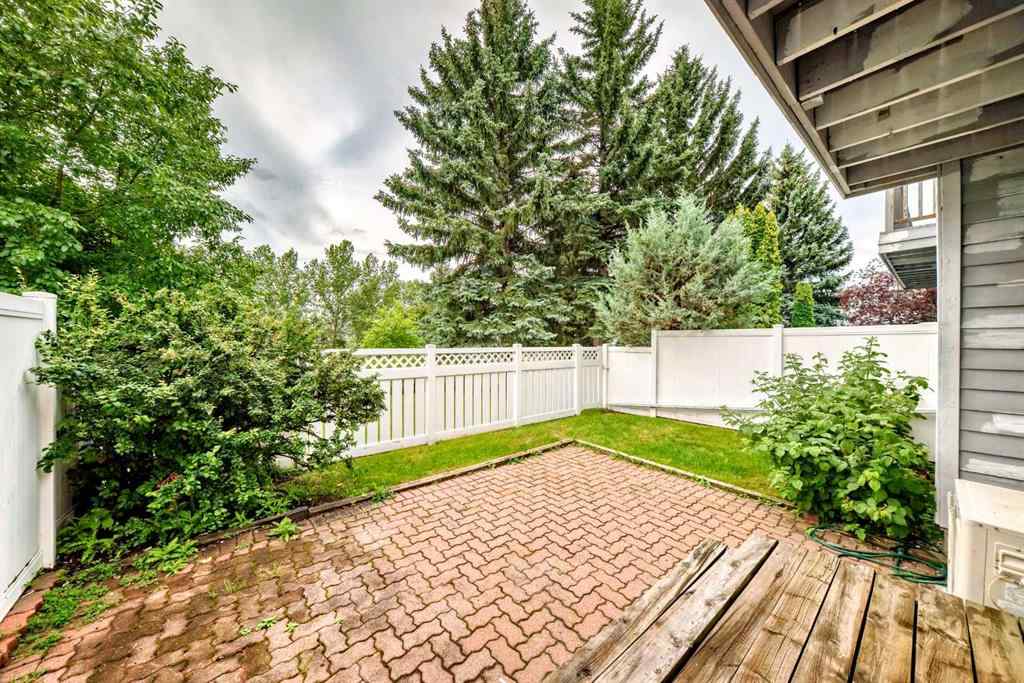 MLS® A2243556 - 22 Wood Crescent SW in Woodlands Calgary, Residential
