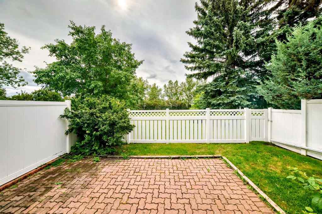 MLS® A2243556 - 22 Wood Crescent SW in Woodlands Calgary, Residential