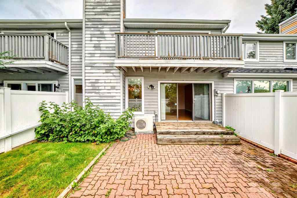 MLS® A2243556 - 22 Wood Crescent SW in Woodlands Calgary, Residential