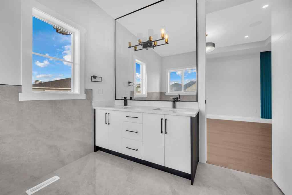 MLS® A2243570 - 203 KINNIBURGH Place  in Kinniburgh North Chestermere, Residential