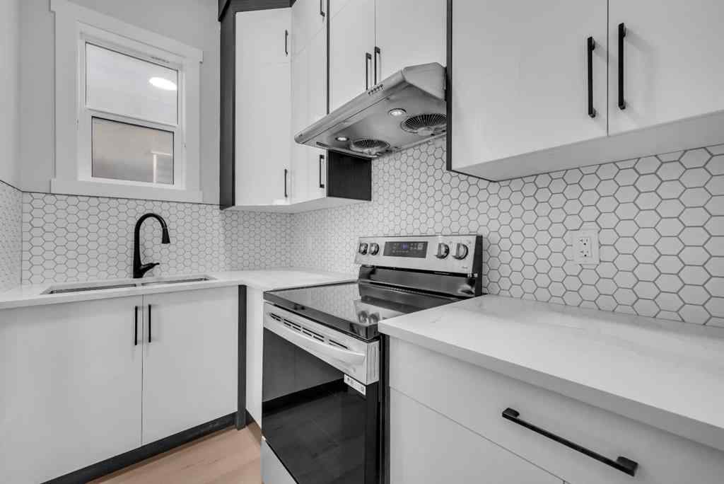MLS® A2243570 - 203 KINNIBURGH Place  in Kinniburgh North Chestermere, Residential