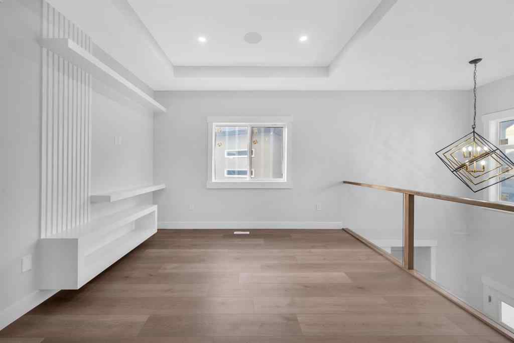 MLS® A2243571 - 327 Kinniburgh Place  in Kinniburgh North Chestermere, Residential