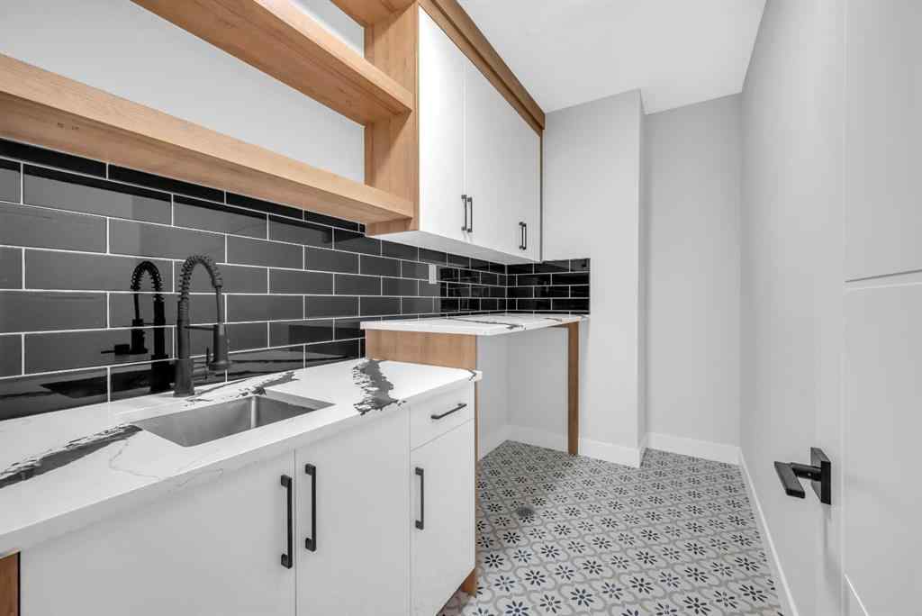MLS® A2243571 - 327 Kinniburgh Place  in Kinniburgh North Chestermere, Residential