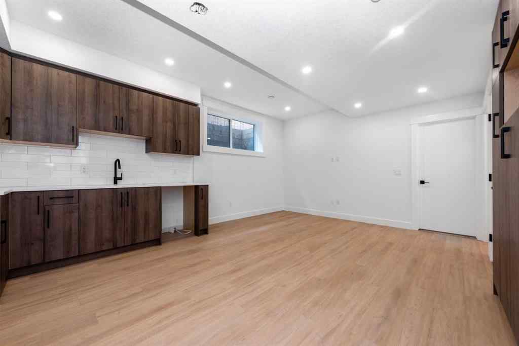 MLS® A2243575 - 13 Hartford Place NW in Highwood Calgary, Residential