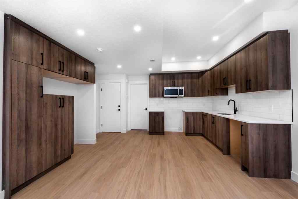 MLS® A2243575 - 13 Hartford Place NW in Highwood Calgary, Residential