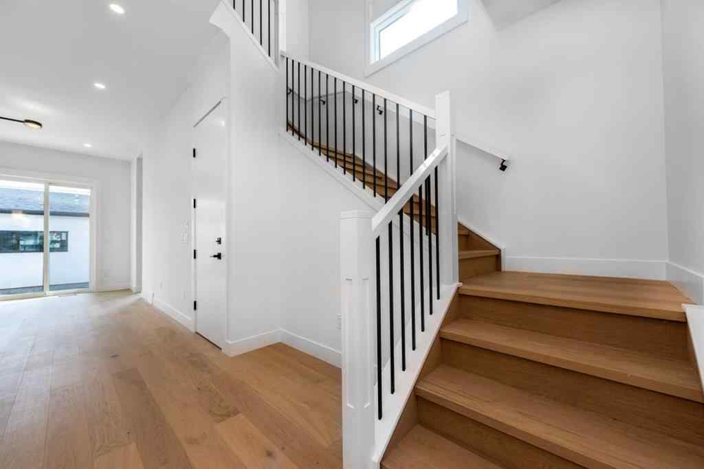 MLS® A2243575 - 13 Hartford Place NW in Highwood Calgary, Residential