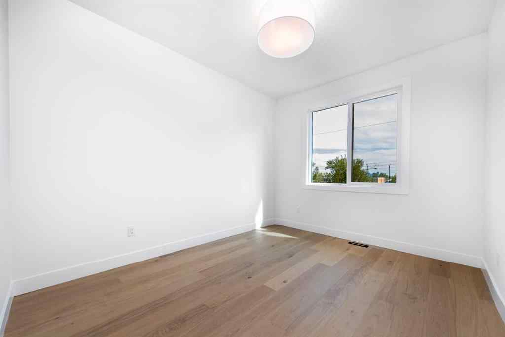 MLS® A2243575 - 13 Hartford Place NW in Highwood Calgary, Residential