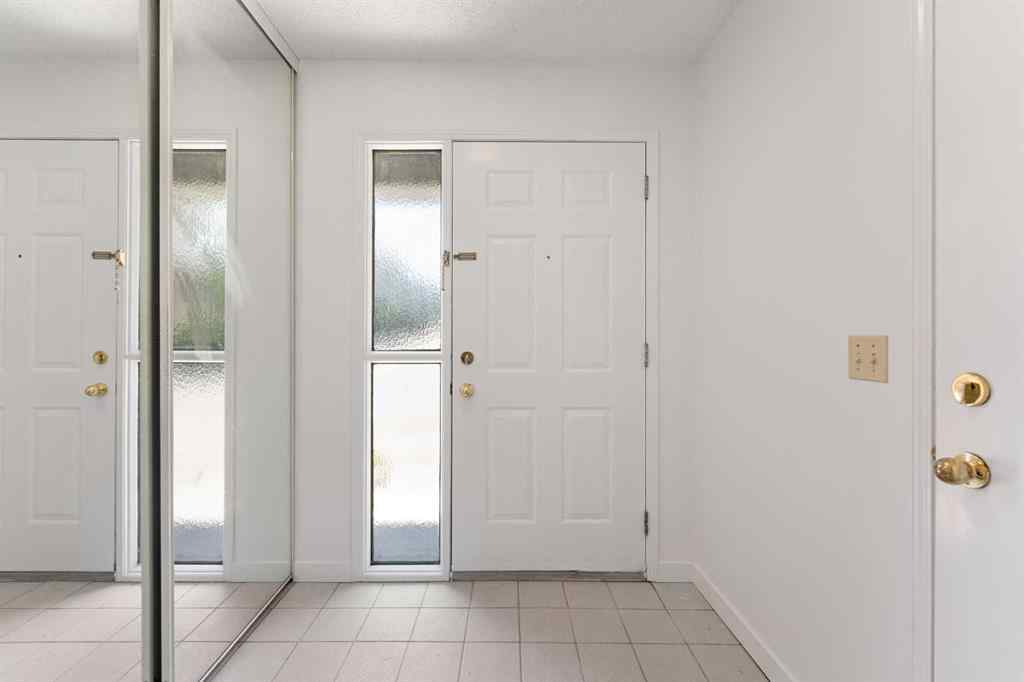 MLS® A2243586 - 38 Coachway Gardens SW in Coach Hill Calgary, Residential