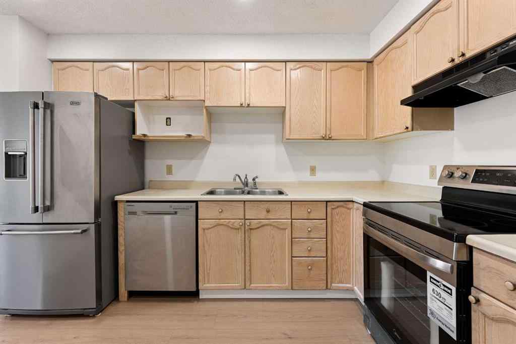 MLS® A2243586 - 38 Coachway Gardens SW in Coach Hill Calgary, Residential