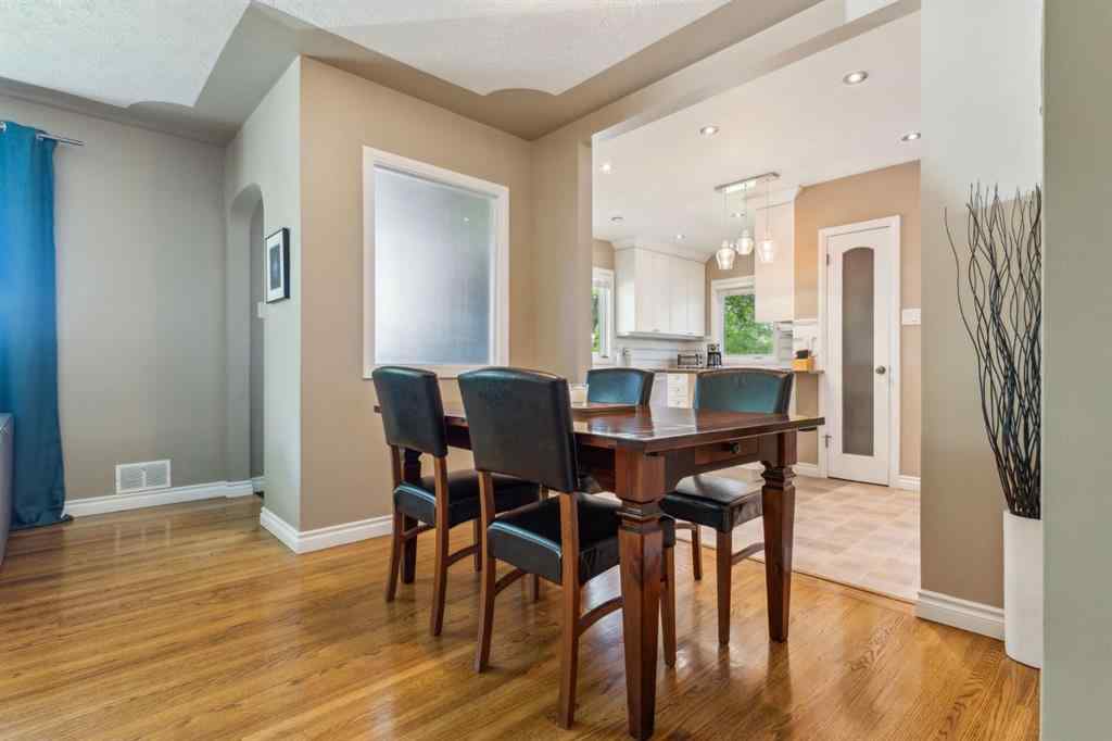 MLS® A2243603 - 3213 Kilkenny Road SW in Killarney/Glengarry Calgary, Residential