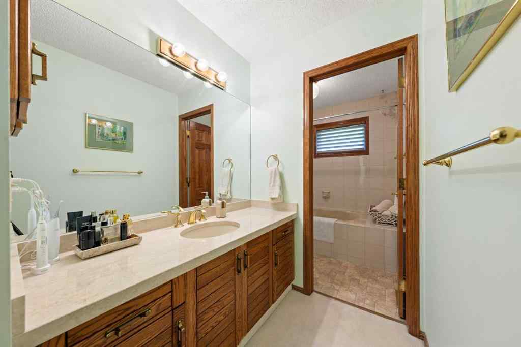 MLS® A2243640 - 9948 Patton Road SW in Pump Hill Calgary, Residential