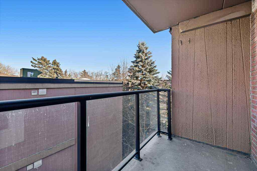 MLS® A2243649 - Unit #404 728 3 Avenue NW in Sunnyside Calgary, Residential