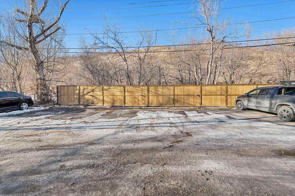 MLS® A2243649 - Unit #404 728 3 Avenue NW in Sunnyside Calgary, Residential