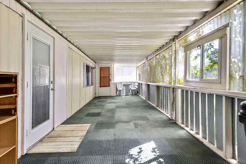 MLS® A2243653 - 812 Bayview Crescent  in Brentwood_Strathmore Strathmore, Residential