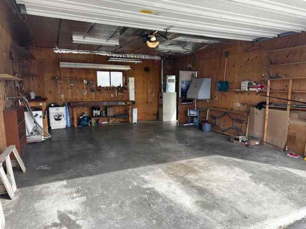 MLS® A2243653 - 812 Bayview Crescent  in Brentwood_Strathmore Strathmore, Residential