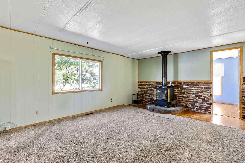 MLS® A2243653 - 812 Bayview Crescent  in Brentwood_Strathmore Strathmore, Residential