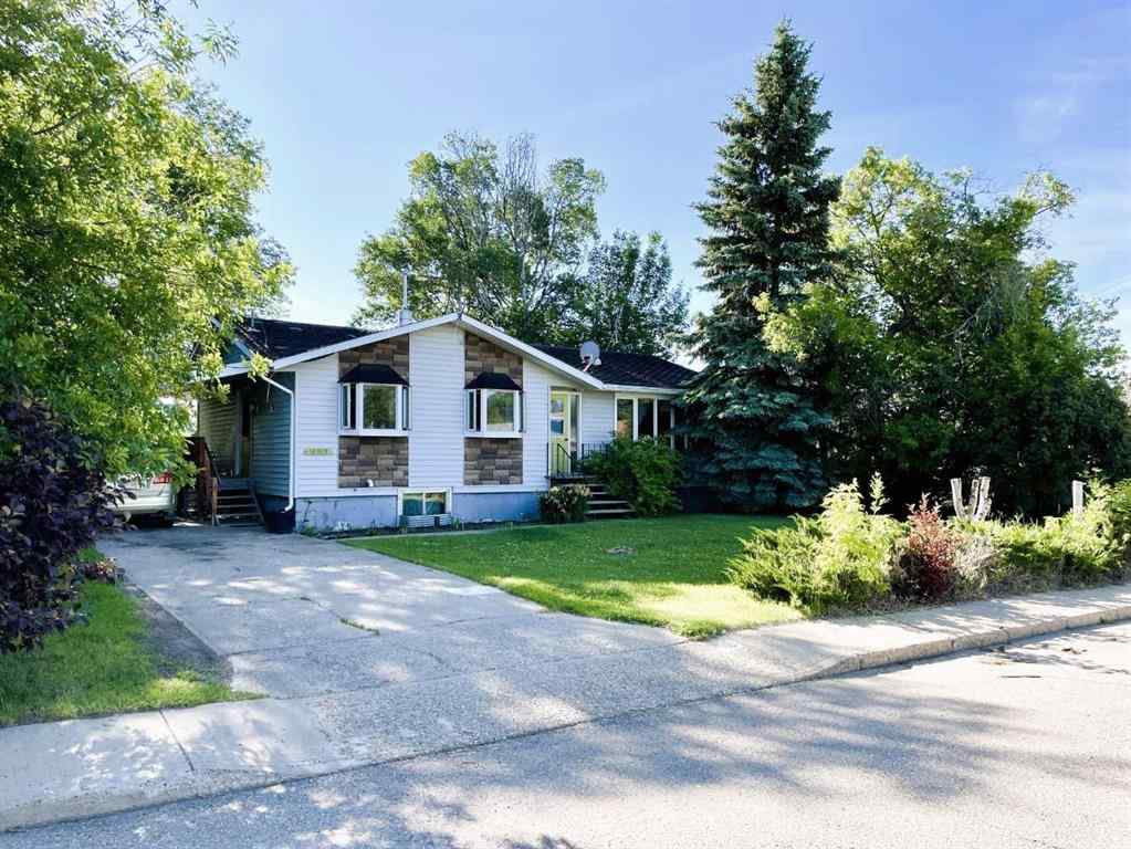 MLS® A2243654 - 10409 115 Street  in NONE Fairview, Residential