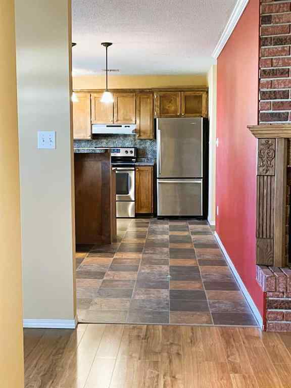 MLS® A2243654 - 10409 115 Street  in NONE Fairview, Residential