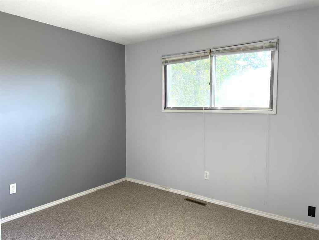 MLS® A2243654 - 10409 115 Street  in NONE Fairview, Residential