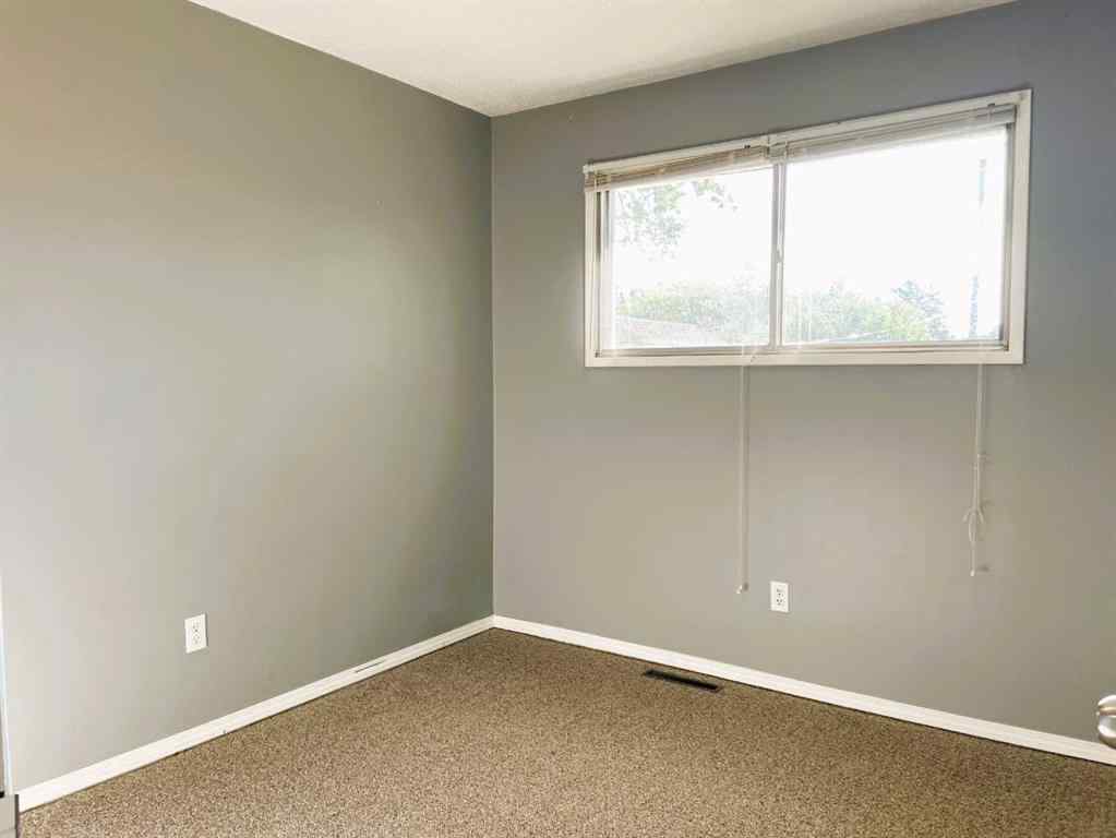 MLS® A2243654 - 10409 115 Street  in NONE Fairview, Residential