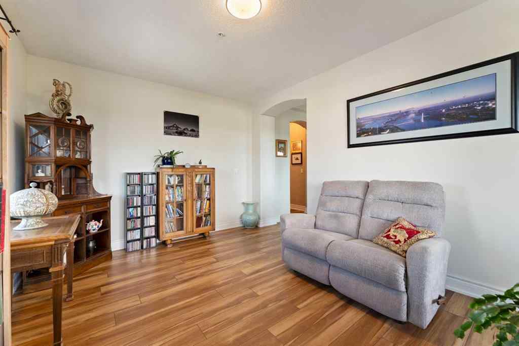 MLS® A2243664 - Unit #503 4 14 Street NW in Hillhurst Calgary, Residential