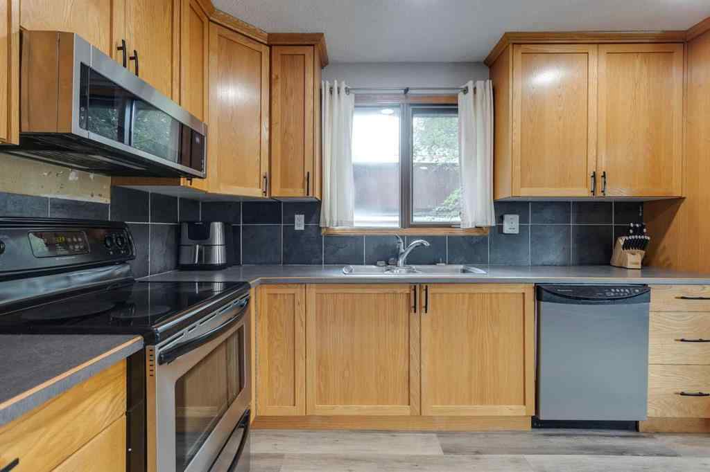 MLS® A2243666 - 3036 33A Street SE in Dover Calgary, Residential