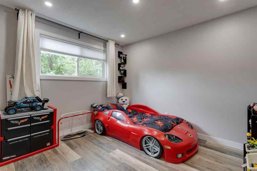 MLS® A2243666 - 3036 33A Street SE in Dover Calgary, Residential