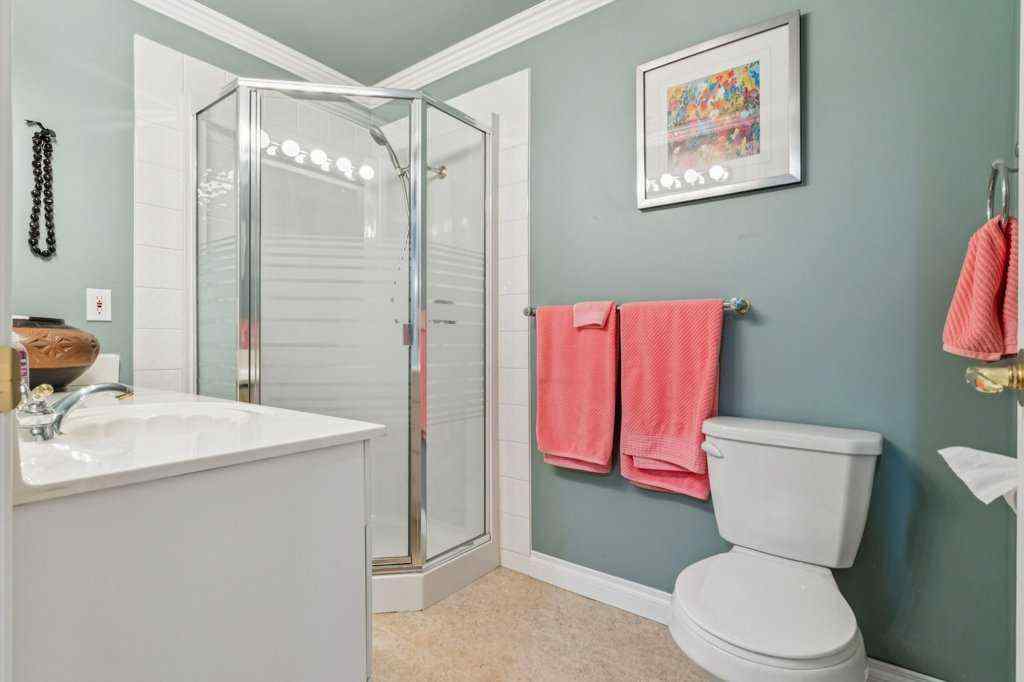 MLS® A2243682 - 18 Varsity Estates Park NW in Varsity Calgary, Residential