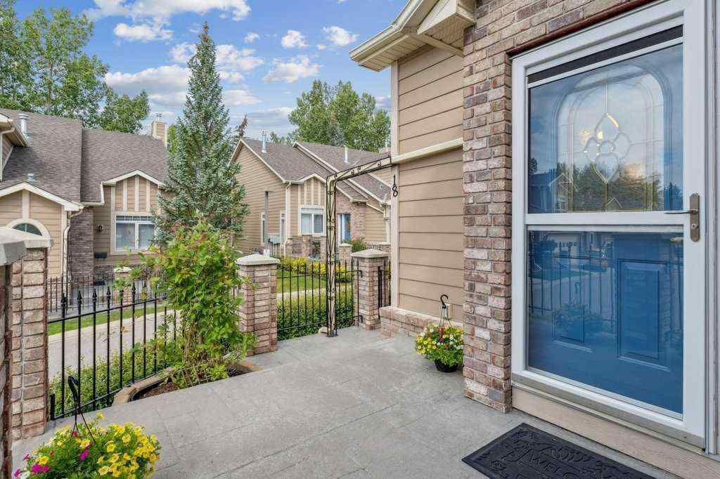 MLS® A2243682 - 18 Varsity Estates Park NW in Varsity Calgary, Residential