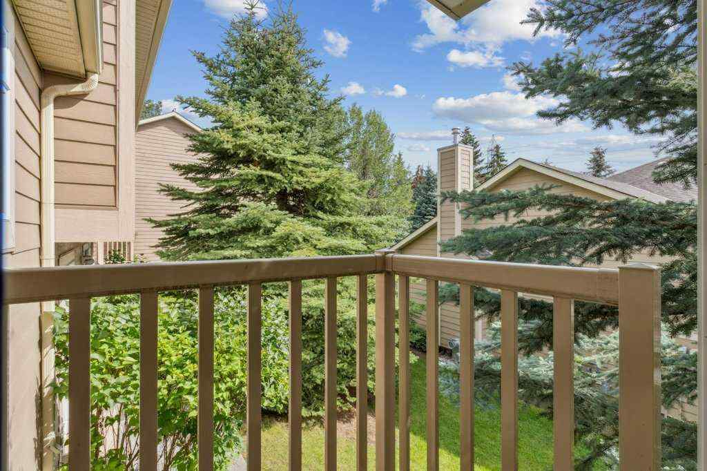 MLS® A2243682 - 18 Varsity Estates Park NW in Varsity Calgary, Residential