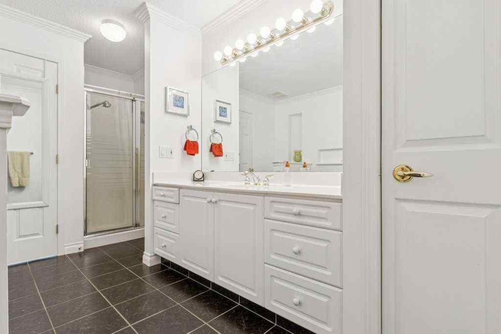 MLS® A2243682 - 18 Varsity Estates Park NW in Varsity Calgary, Residential