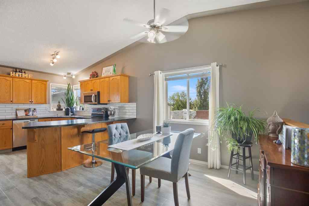 MLS® A2243684 - 30 Drummond Close  in Davenport Red Deer, Residential
