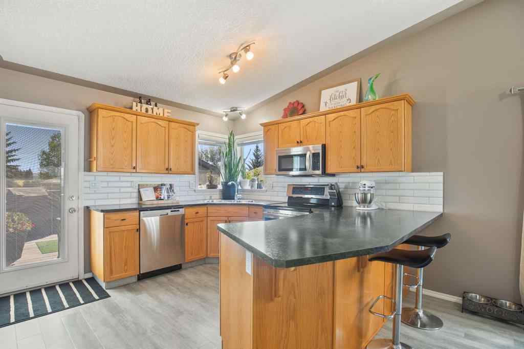 MLS® A2243684 - 30 Drummond Close  in Davenport Red Deer, Residential