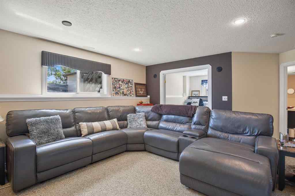 MLS® A2243684 - 30 Drummond Close  in Davenport Red Deer, Residential