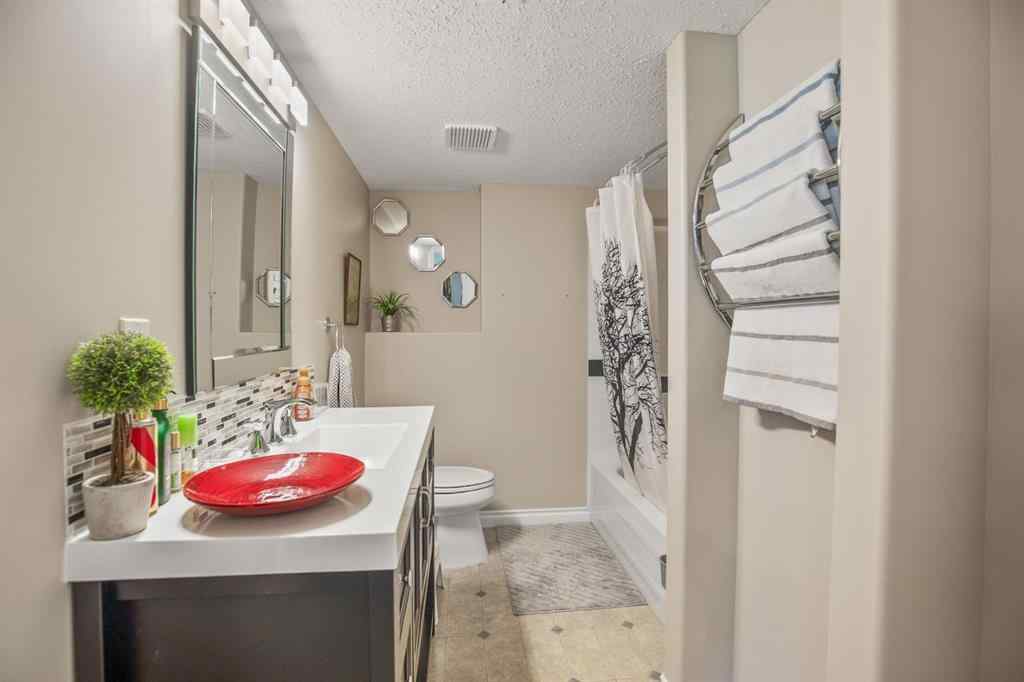 MLS® A2243684 - 30 Drummond Close  in Davenport Red Deer, Residential